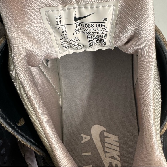 Men’s size 11 Nike air huarache black neutral grey low top sneakers trainers acg - Picture 4 of 11